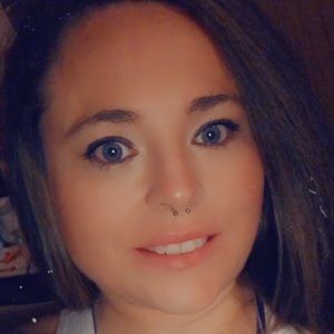 Meet your Posher, Alicia